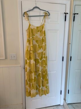 Citrine Floral Tie-Shoulder Tiered Maxi Dress in Yellow and White